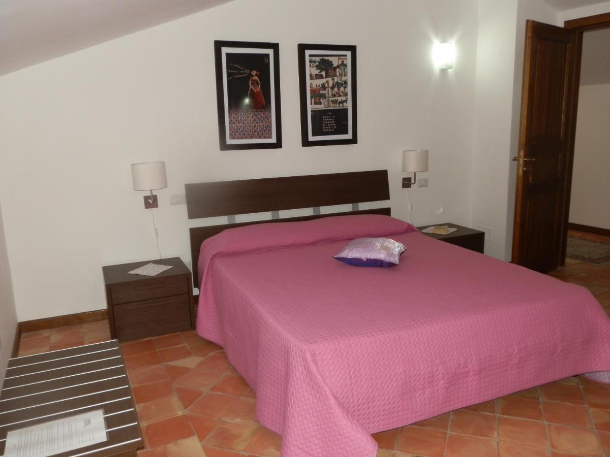 Agriturismo Ai Monaci Montano Antilia Extérieur photo